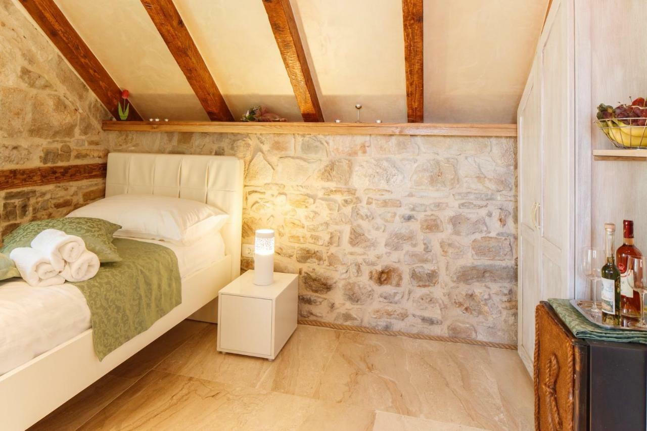Stone House Luxury Rooms Σπλιτ Εξωτερικό φωτογραφία